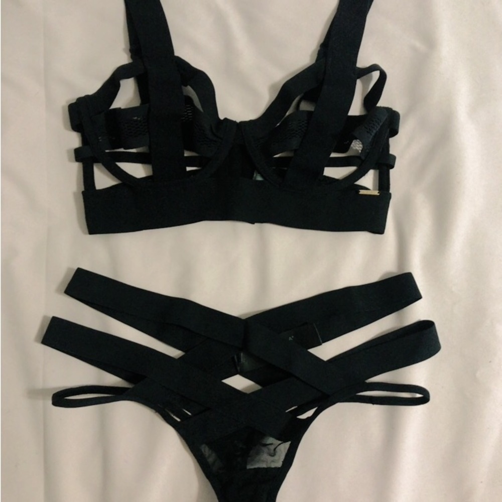 Bluebella sexy black strappy mesh bra and panty set excellent condition 34b